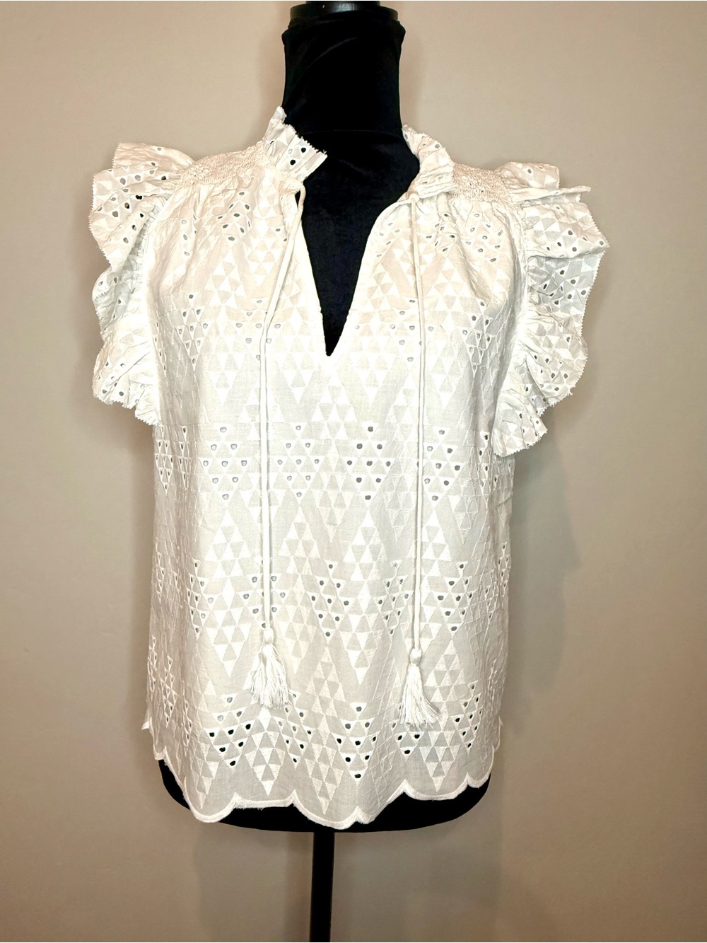 NWT Avara / Olivaceous White Eyelet Trina Top, Size Small